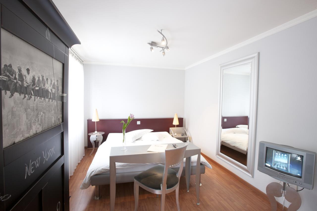 Hôtel Bellevue Porrentruy Kamer foto